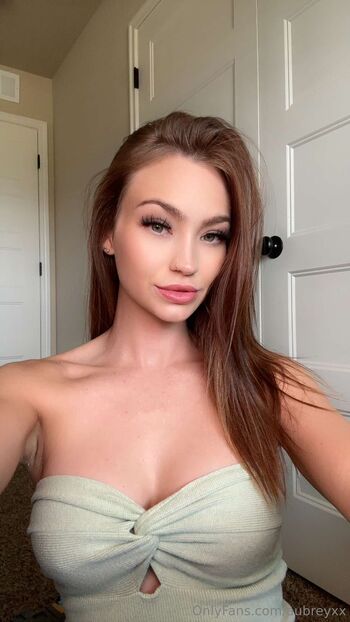 Your Girlfriend Aubrey / aubreyxx nude photo #25