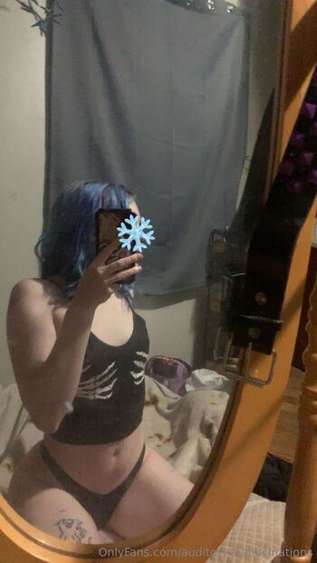 K / auditory_hallucinations nude photo #12