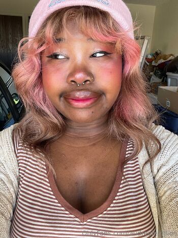 Audre / audreylemillon nude photo #4