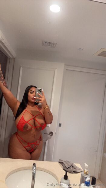BIGGEST TITS ON ONLYFANS / aundreanarene nude photo #30
