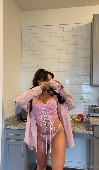 Aur / aura.alora nude photo #9