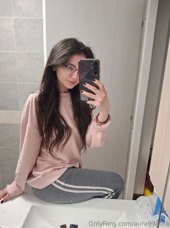 Aur / aura99aura nude photo #3