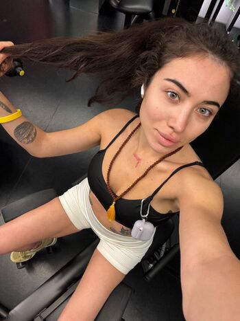 Aurelia made of lov / aurelia999 / mega._.erah nude photo #11