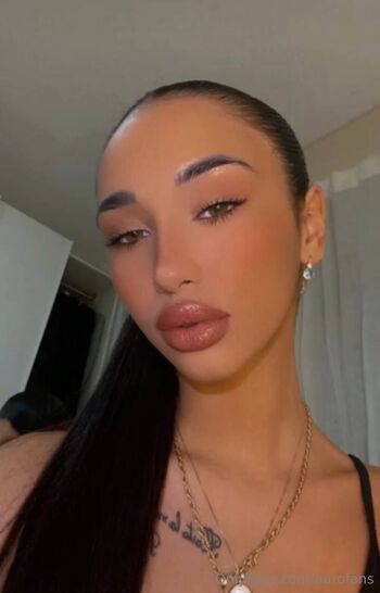 𝐀𝐮𝐫𝐨𝐫𝐚 𝐁𝐚𝐫𝐫𝐞𝐬𝐢 - 𝐏𝐥𝐚𝐲 𝐰𝐢𝐭𝐡 𝐦𝐞 / aurofans nude photo #8