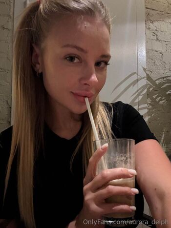 Aurora Delp / aurora_delph nude photo #2