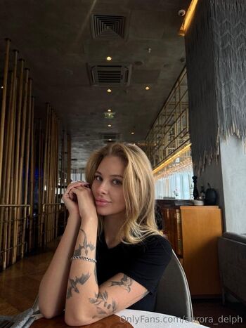 Aurora Delp / aurora_delph nude photo #10