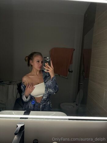 Aurora Delp / aurora_delph nude photo #12