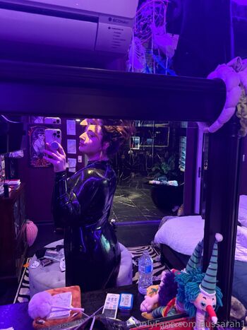 Sarah Butto / aussarah1 nude photo #9