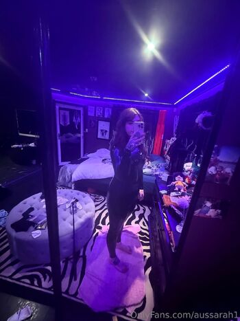 Sarah Butto / aussarah1 nude photo #12