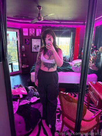 Sarah Butto / aussarah1 nude photo #22