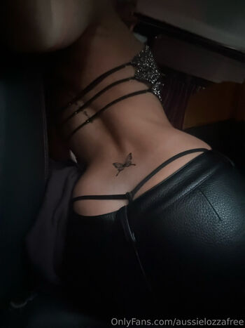 AussieLozz / aussielozzafree nude photo #1