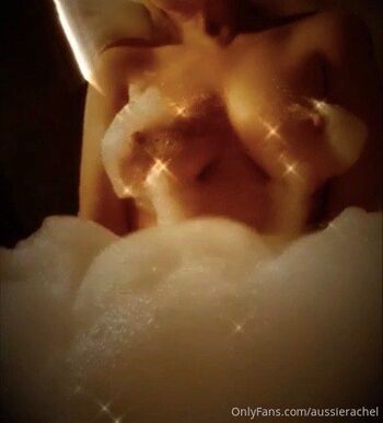 u2577197 / aussierachel nude photo #11