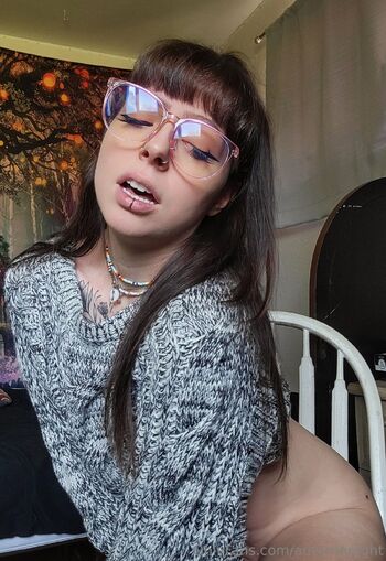 Autumn / autumnnight nude photo #2