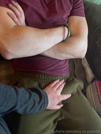 Ava Palom / ava.m.paloma nude photo #10