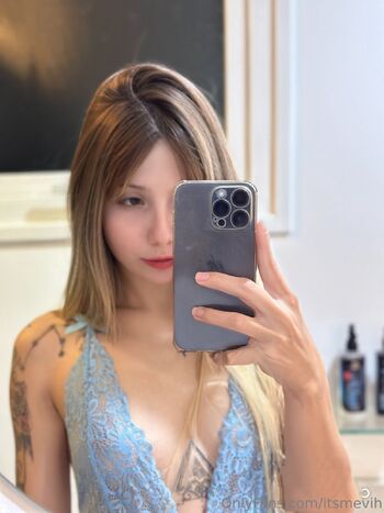 AVa / ava_waifu nude photo #12