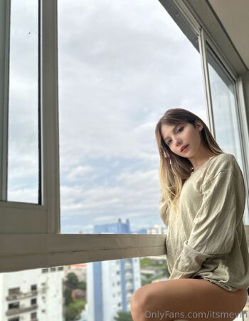 AVa / ava_waifu nude photo #29