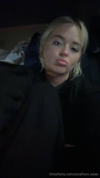 Av / avafoxx.xoxo nude photo #22