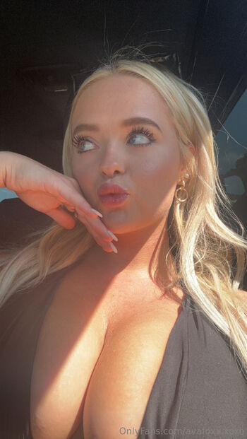 Av / avafoxx.xoxo nude photo #26