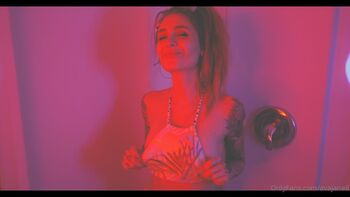 A / avajane8 nude photo #8