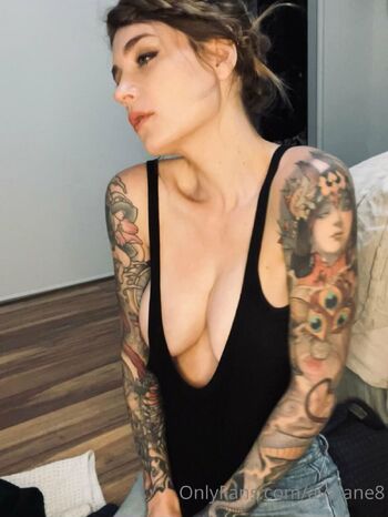 A / avajane8 nude photo #11