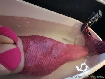 Avalo / avalonfey nude photo #36