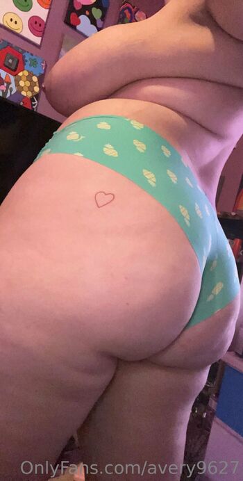 Aver / avery9627 nude photo #7