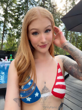 OnlyFans / averybbyx nude photo #26