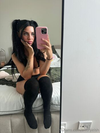 avery / averyelsh nude photo #1