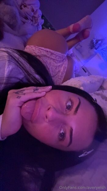 avery / averyelsh nude photo #32