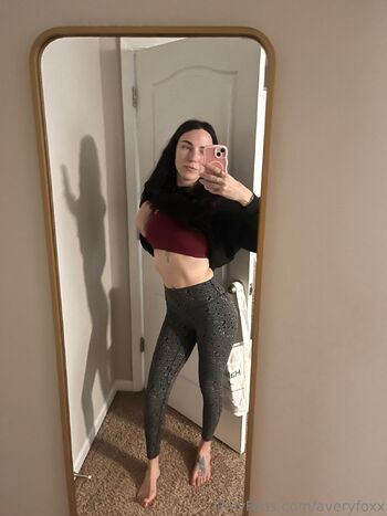 Avery Fo / averyfoxx nude photo #7