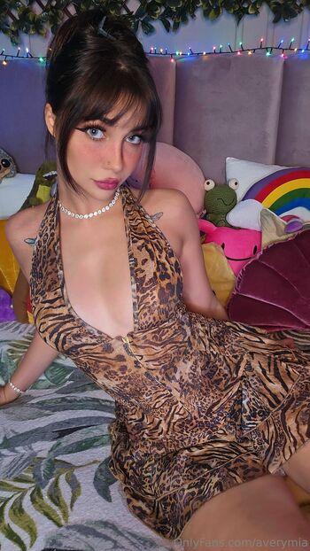 𝐀𝐯𝐞𝐫𝐲 𝐌𝐢𝐚𝟏 𝐂𝐨𝐬𝐩𝐥𝐚𝐲 𝗲𝗴𝗶𝗿𝗹 FREE PAG / averymia nude photo #18