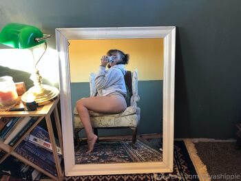 Ayv / ayvashippie nude photo #1