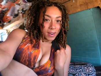 Ayv / ayvashippie nude photo #4