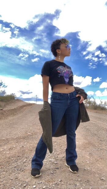 Ayv / ayvashippie nude photo #27