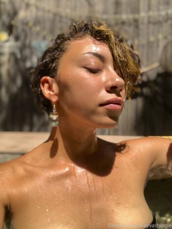 Ayv / ayvashippie nude photo #31