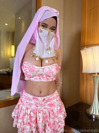 Azalea / azaleahijabi nude photo #8