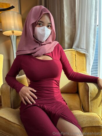 Azalea / azaleahijabi nude photo #22