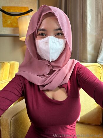 Azalea / azaleahijabi nude photo #27