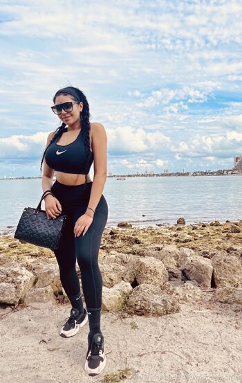 Azaria Andrew / azariafreepage nude photo #28