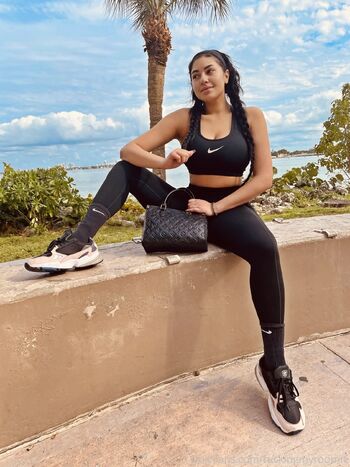 Azaria Andrew / azariafreepage nude photo #29