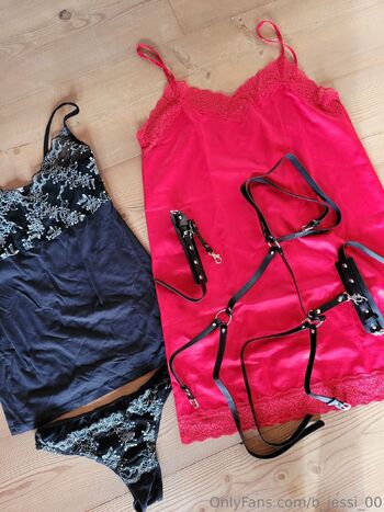 Jessica Bartalin / b_jessi_00 nude photo #1