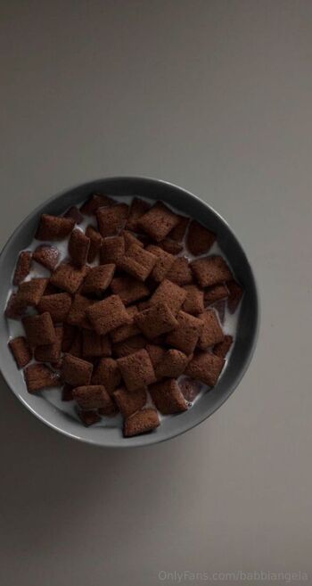 Angel / babbiangela nude photo #4