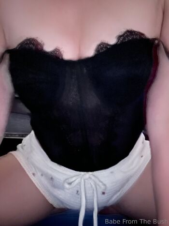 Babe From the Bus / babefromthebush nude photo #2