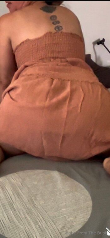 Babe From the Bus / babefromthebush nude photo #5