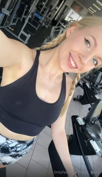 Bonnie / baby_bonn nude photo #17