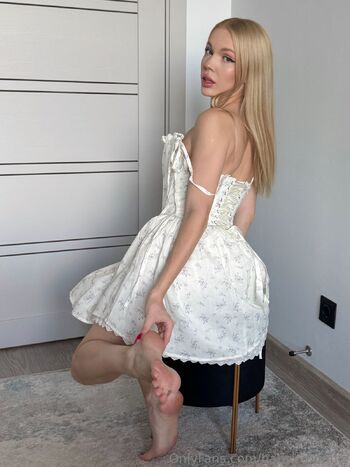 Bonnie / baby_bonn nude photo #23