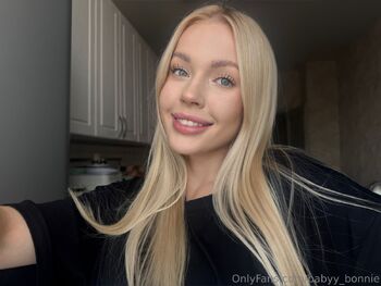 Bonnie / baby_bonn nude photo #28