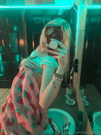 babyaisalive nude photo #15