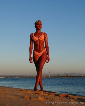 Alici / babyalicia nude photo #3