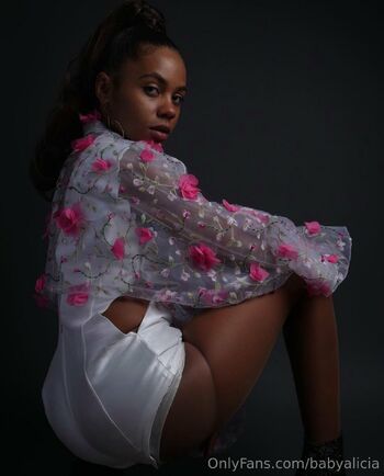 Alici / babyalicia nude photo #15